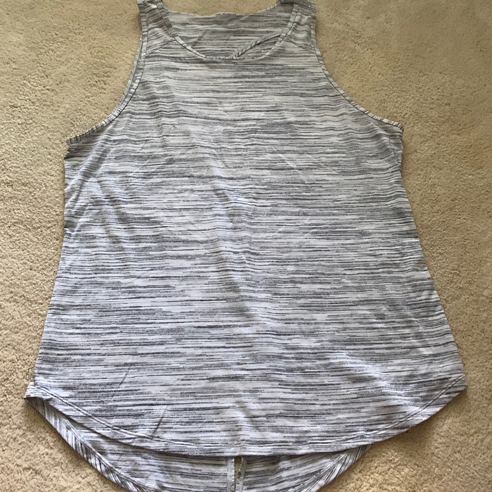 Lululemon tank